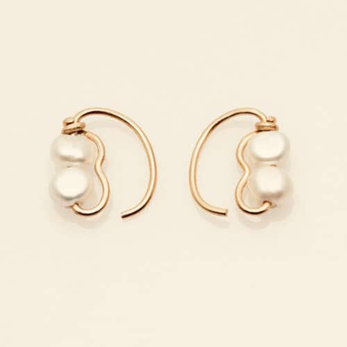 BABY HOOPS two pearls